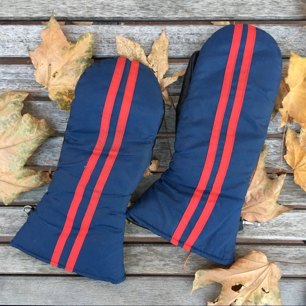 Vintage Red & Blue Mittens Ladies Large